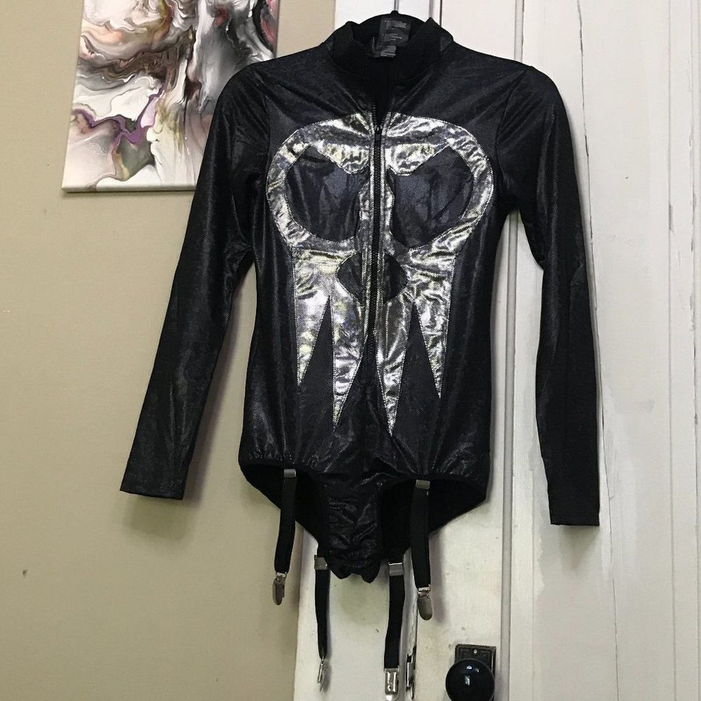 Leg Avenue Skull Garter Bodysuit